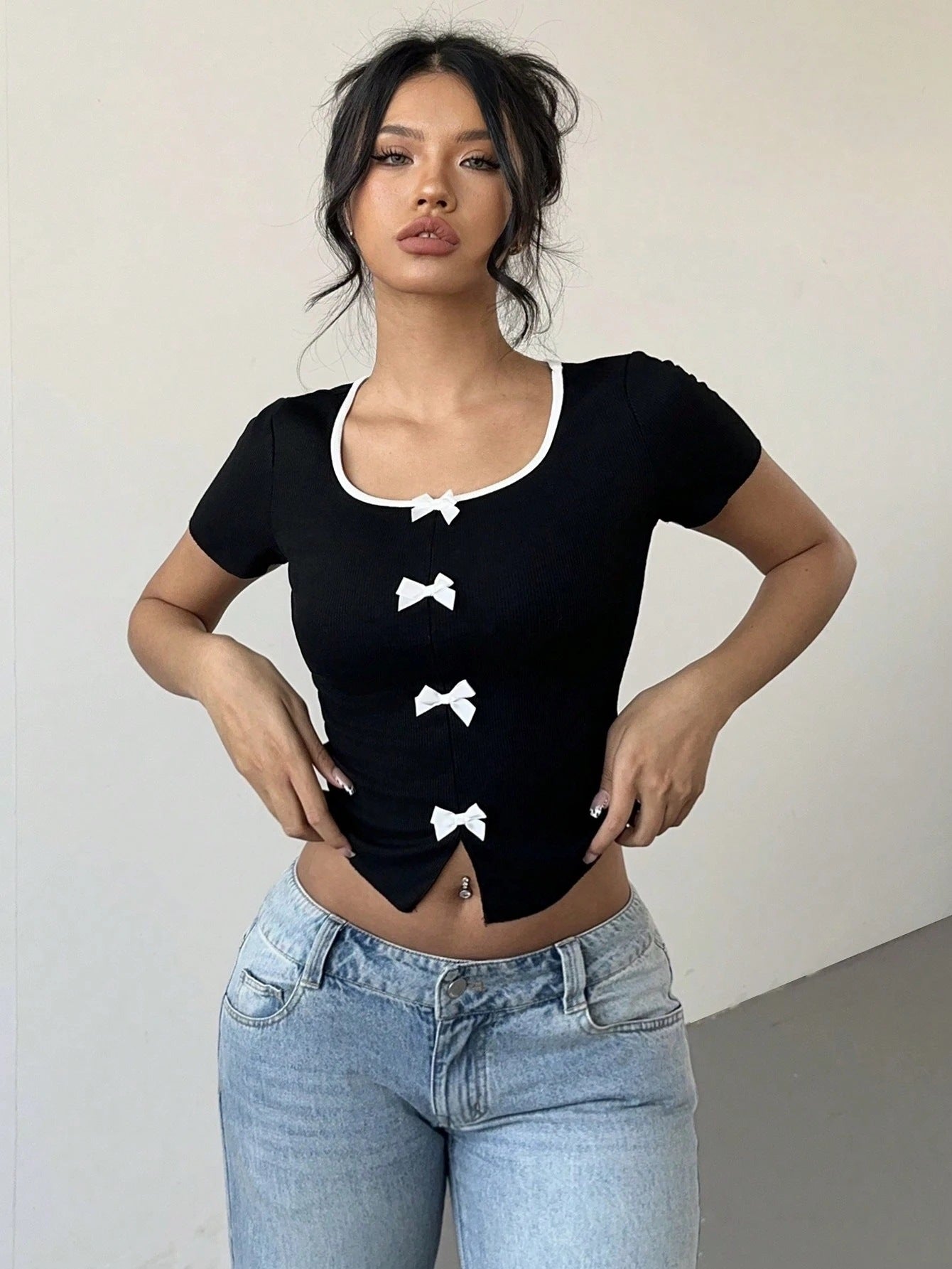 Fiyonk Detaylı Kısa Bahar İçin Crop