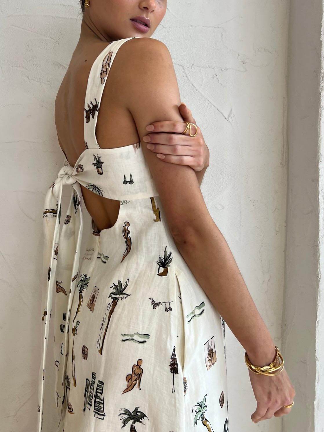 Graffiti-Maxikleid mit Trägern, sexy, rückenfrei