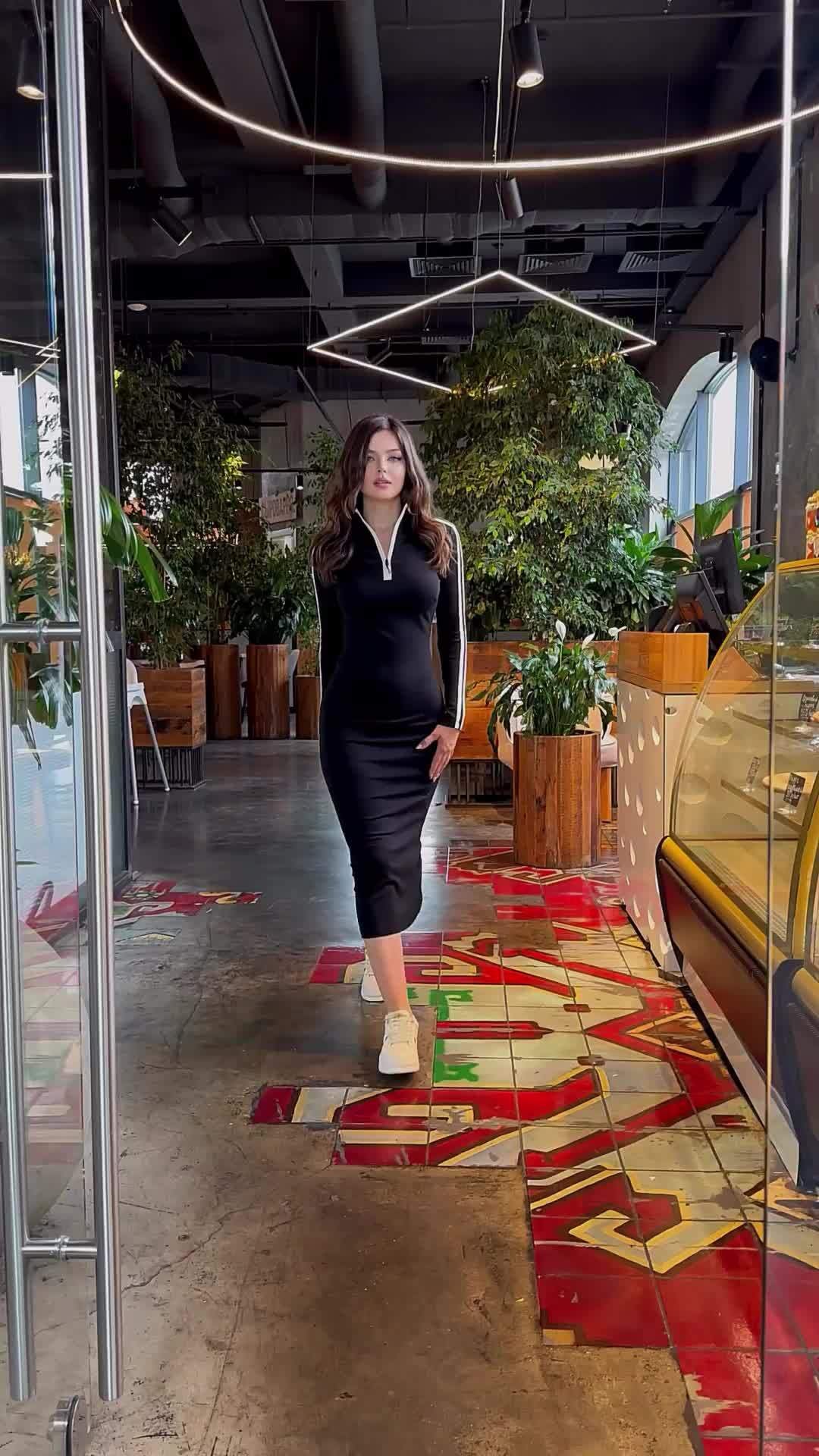 Alisora Fermuarlı Sportif  Midi Elbise