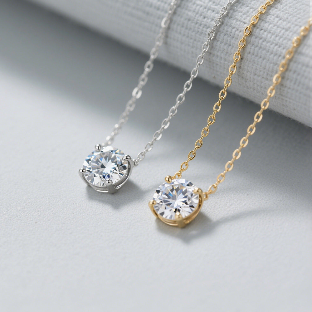 925 Ayar  Dört Pençeli Moissanite Kolye
