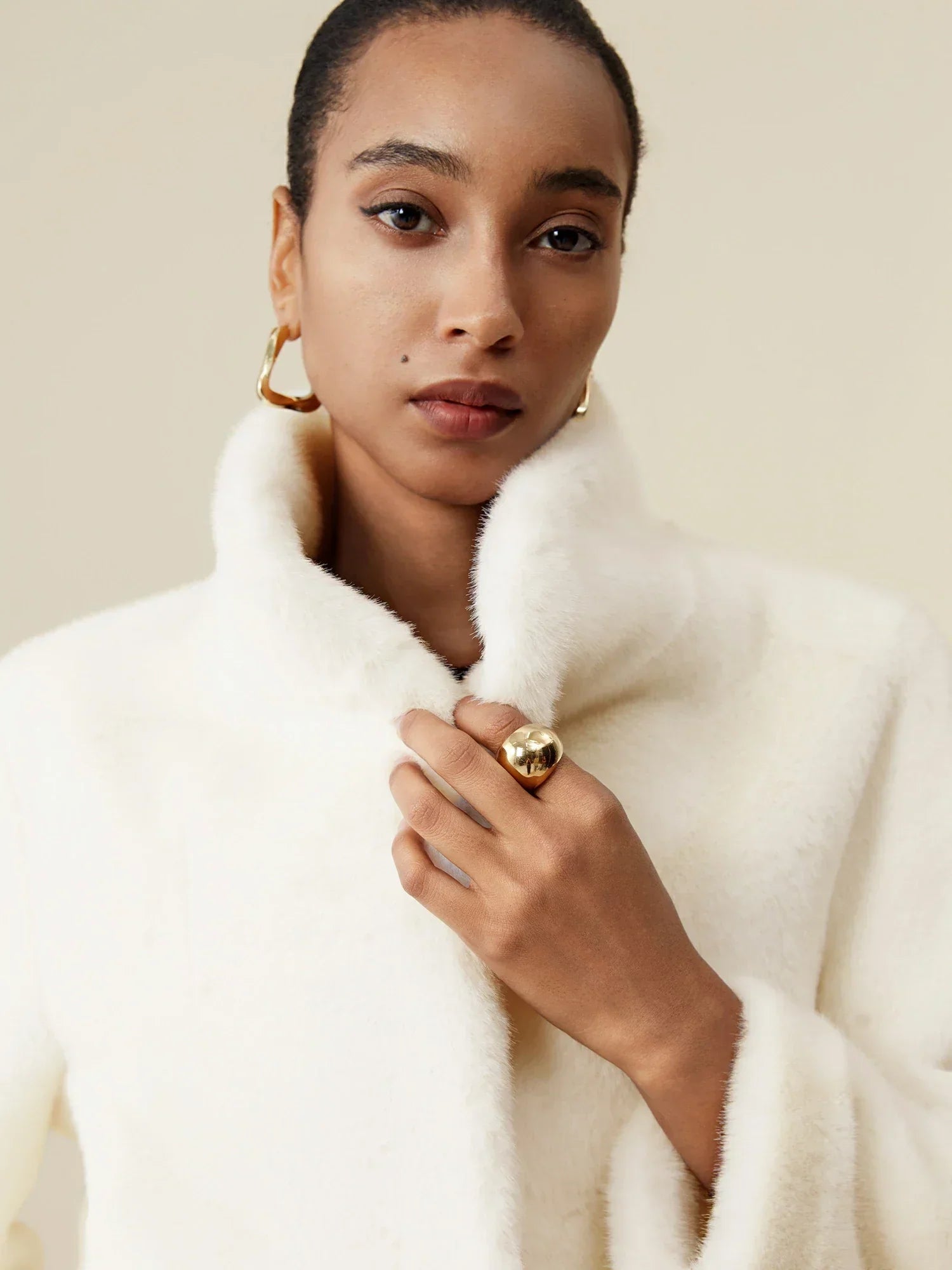 Women's Collar Eco-Friendly Fur Short Coat