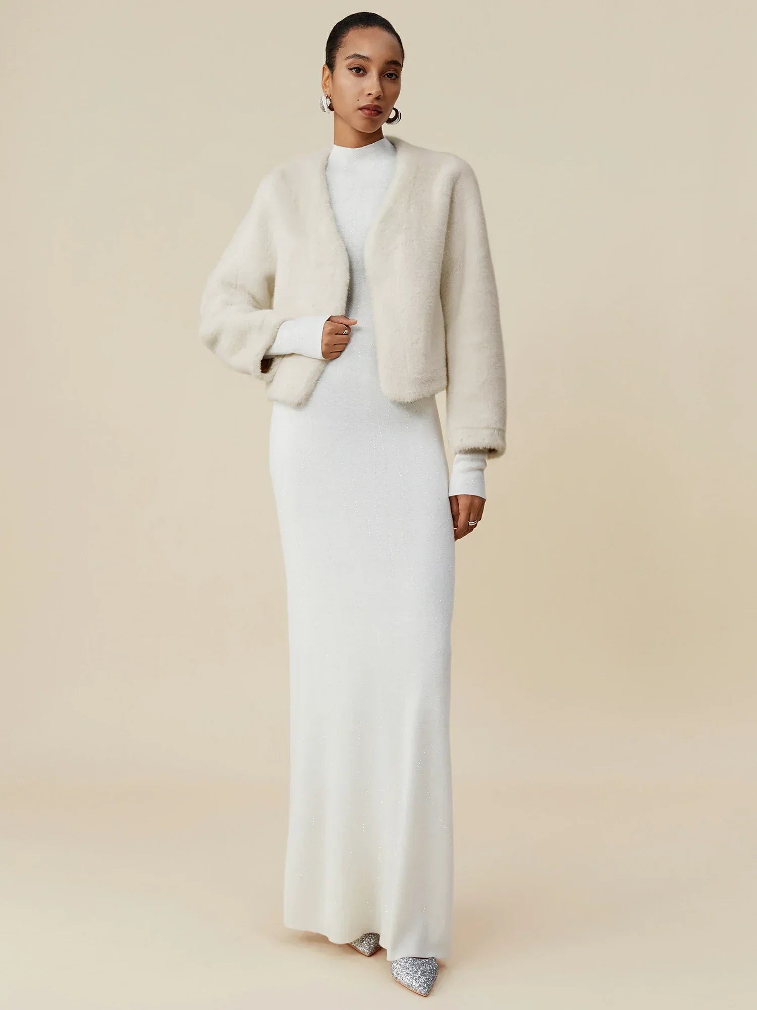 V-Neck Long-Sleeved Eco-Friendly Fur Short Coat
