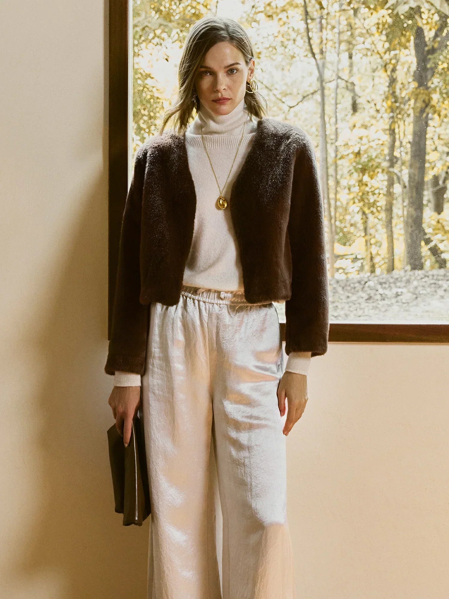 V-Neck Long-Sleeved Eco-Friendly Fur Short Coat