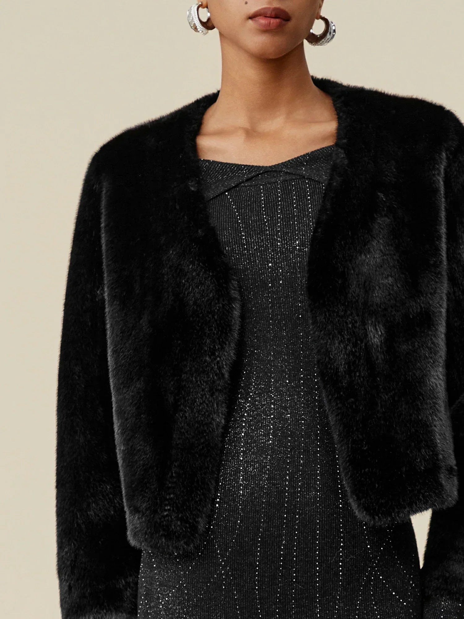 V-Neck Long-Sleeved Eco-Friendly Fur Short Coat