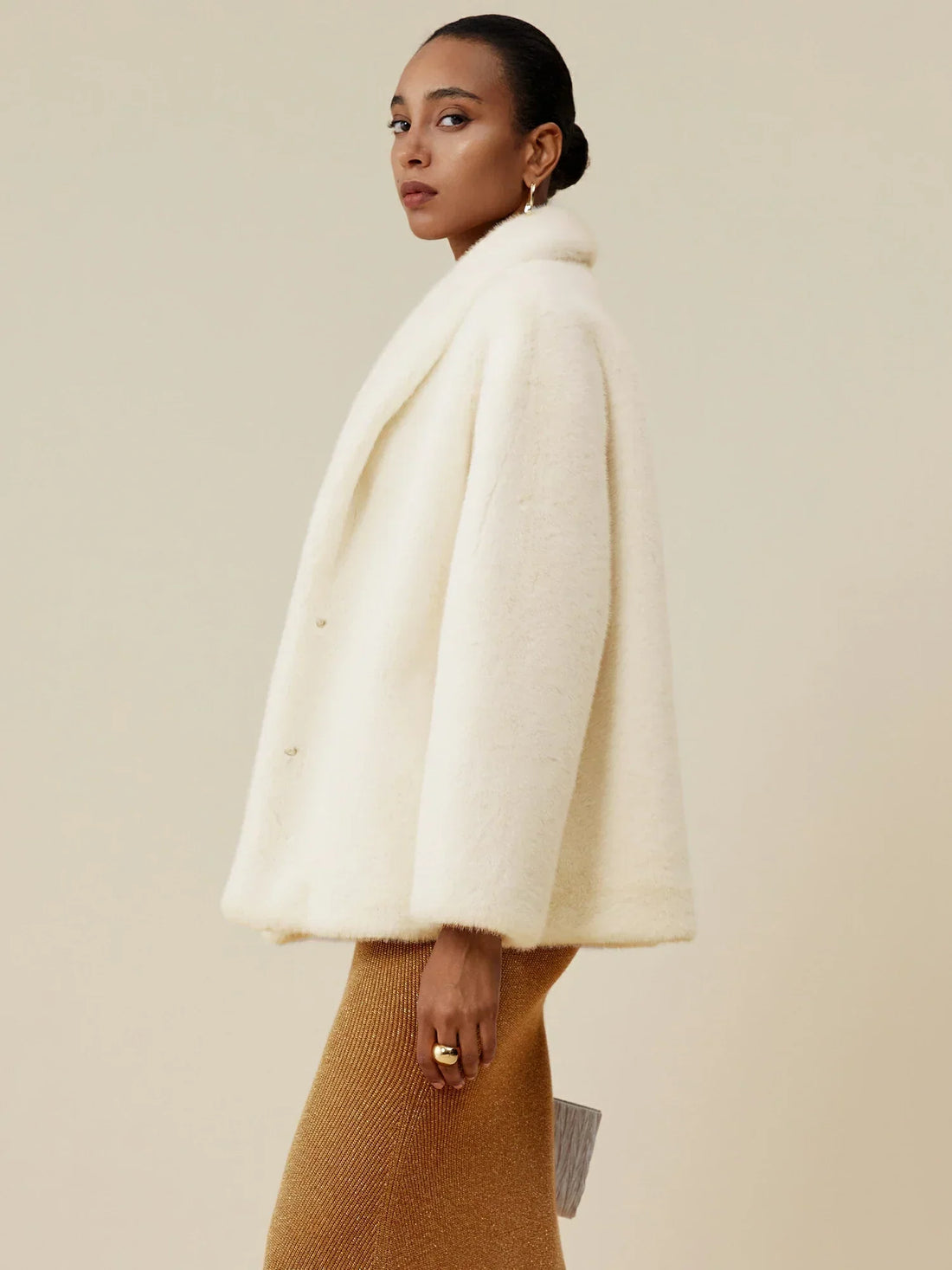 Collar Long Sleeve Eco-Friendly Fur Short Coat