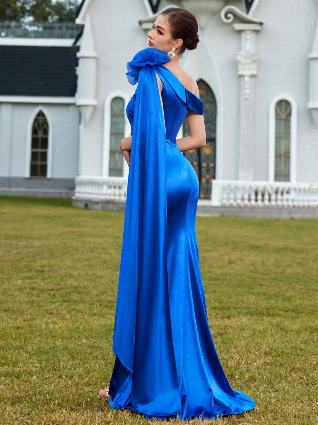 Beatrix gerafftes Satin-Maxikleid 