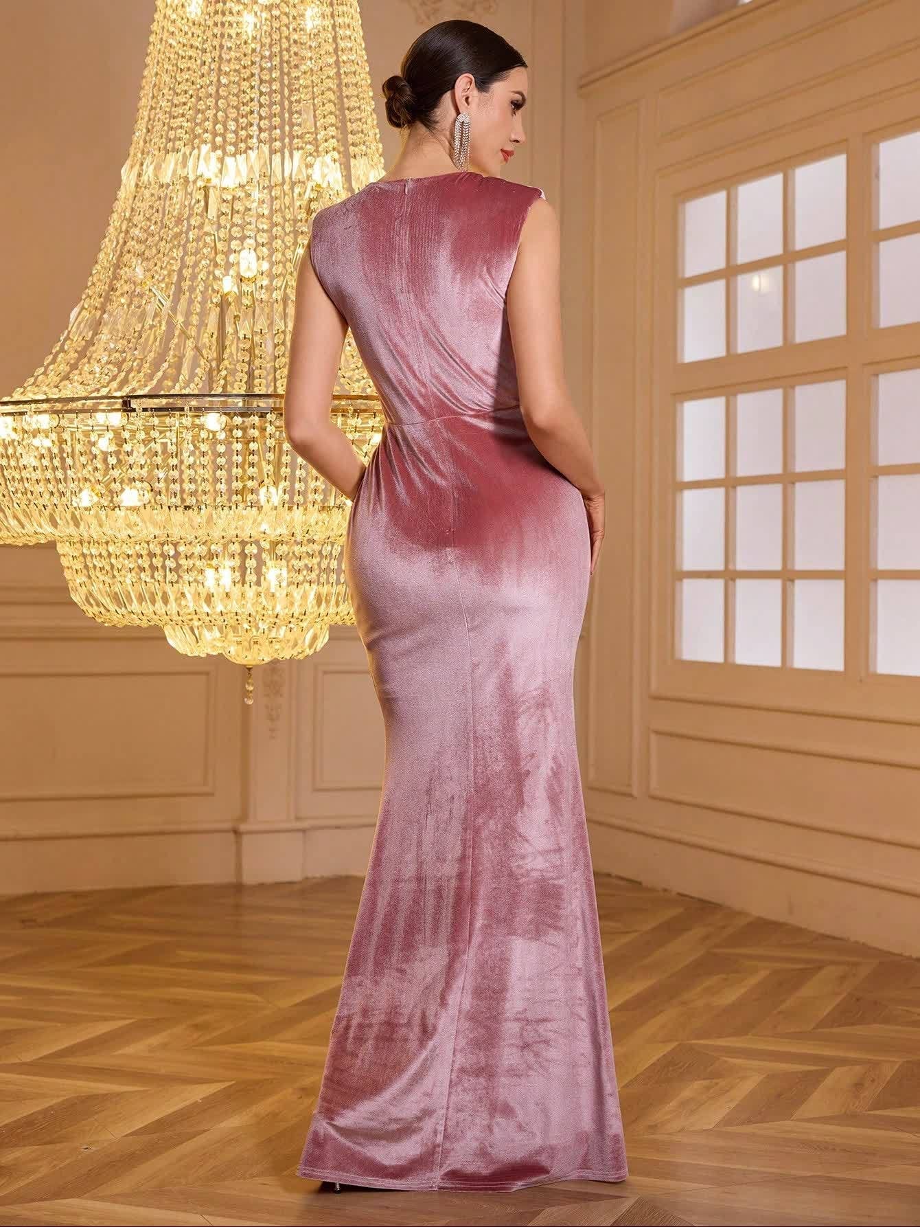 Ärmelloses Maxikleid aus Briar-Samt 