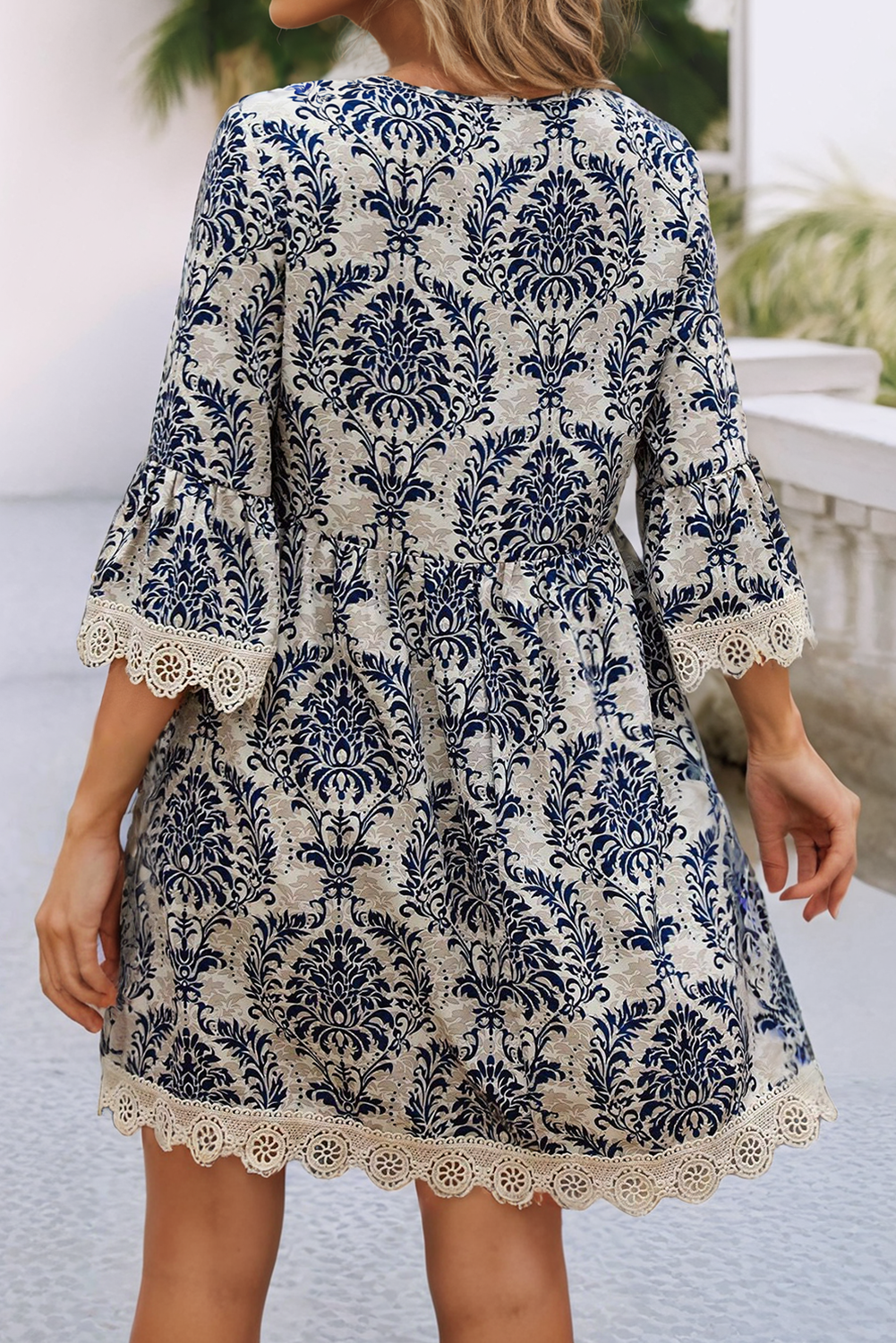 Eleanor Vintage Maxikleid mit Muster und Spitzendetails