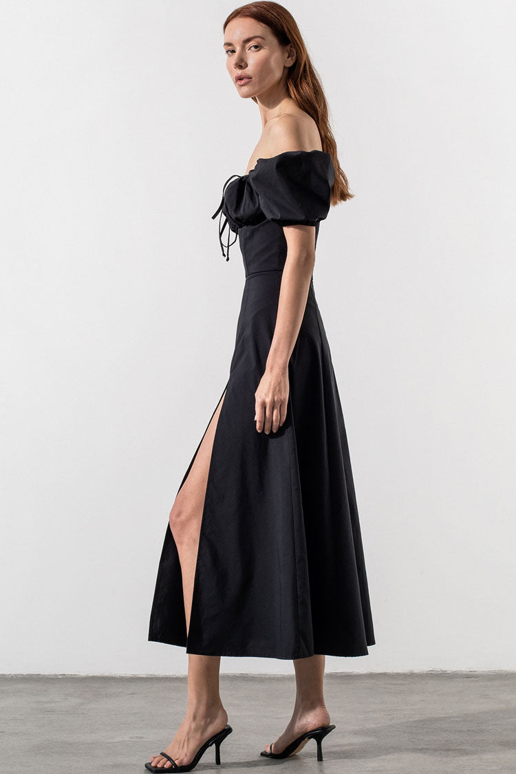 Luftiges Midikleid mit Puffärmeln und Schlitz – Schwarz
