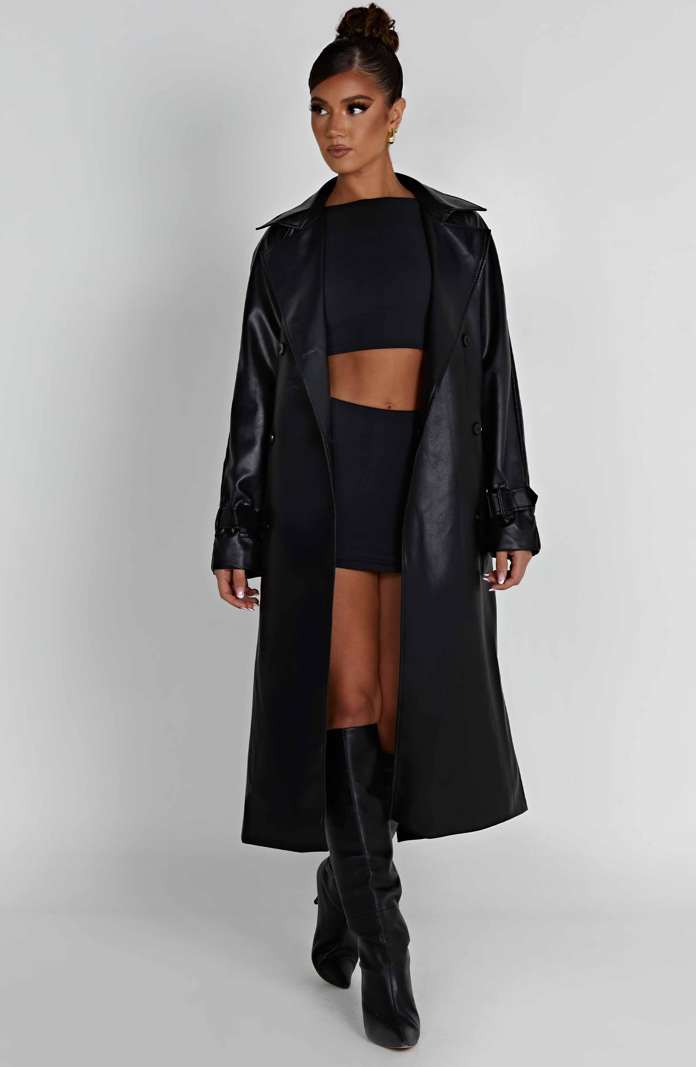 Renée Trenchcoat