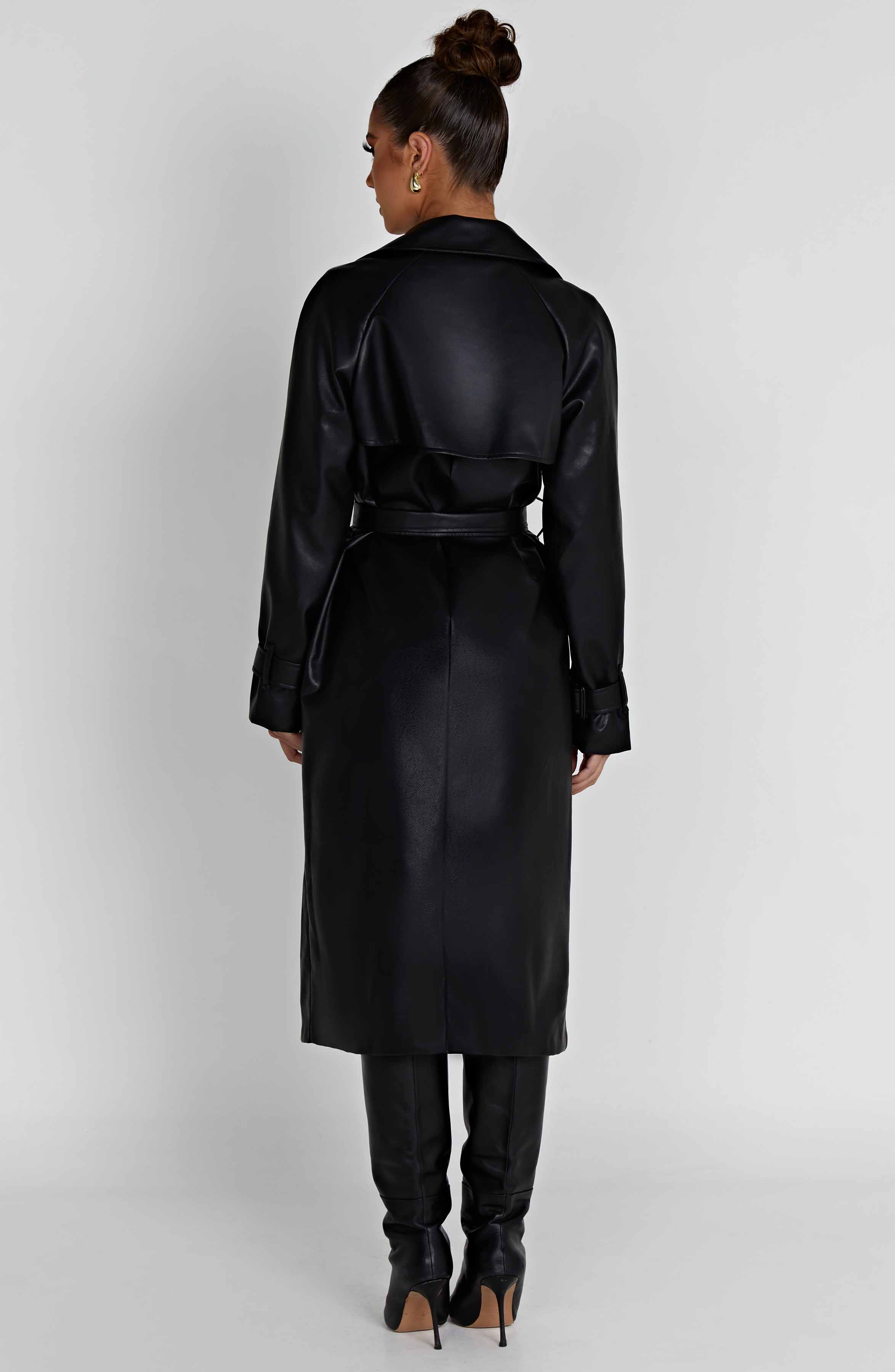 Renée Trenchcoat