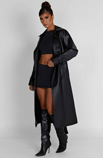 Renée Trenchcoat
