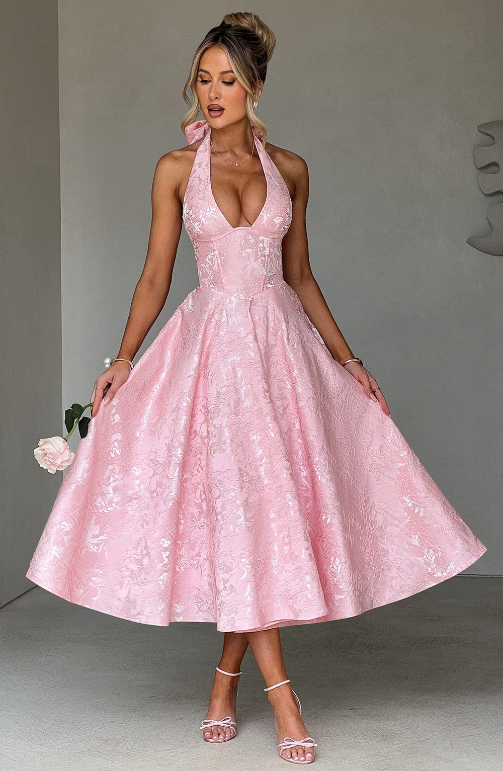 effie midi dress Model is an XS and is wearing an XS Royal and romantic. EFFIE Midi
