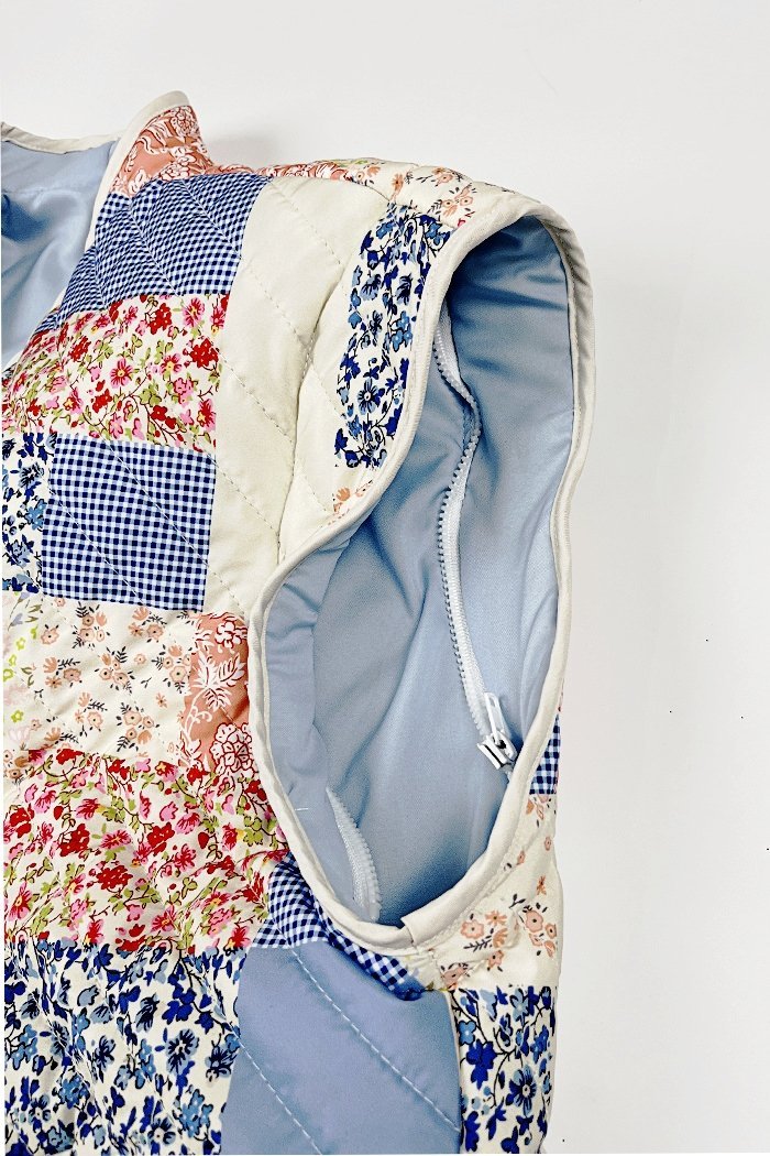 Enid Steppjacke mit Print und wandelbarem Design