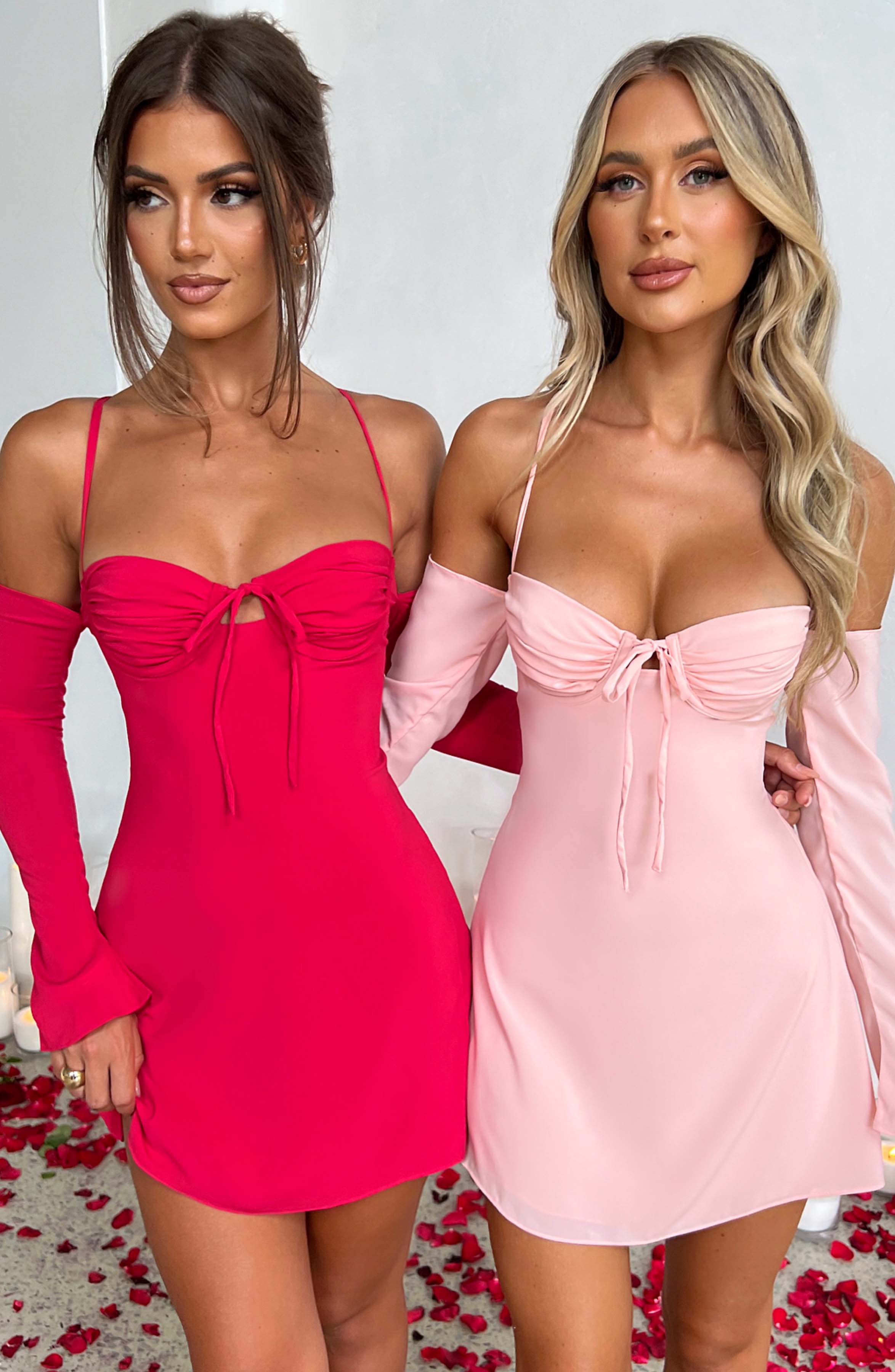 Askılı Göğüs Detaylı Mini Elbise - Kırmızı