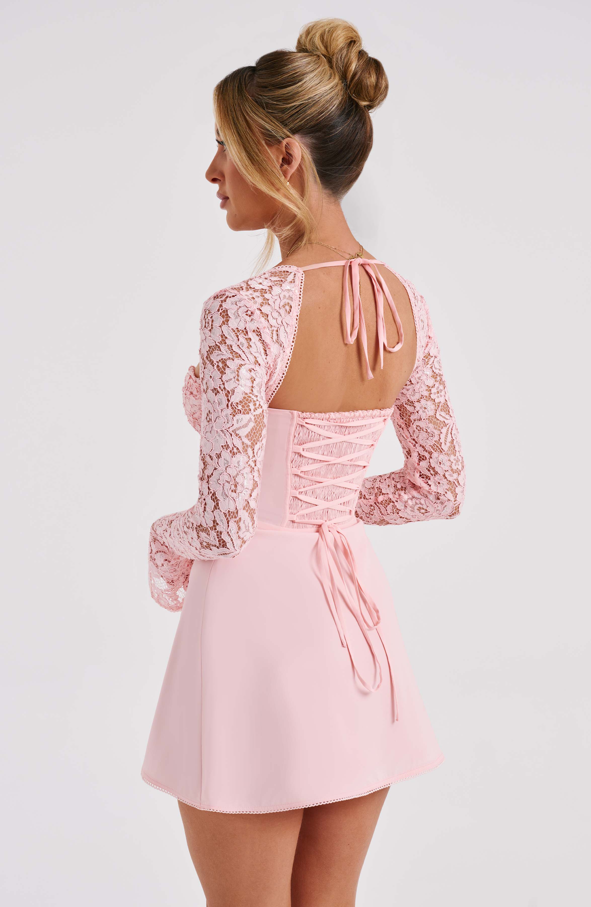 Pembe Dantel Kollu Mini Elbise