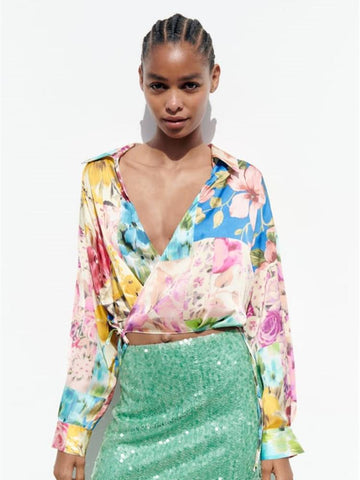 Kate Bluse mit Print, V-Ausschnitt und Raffungen