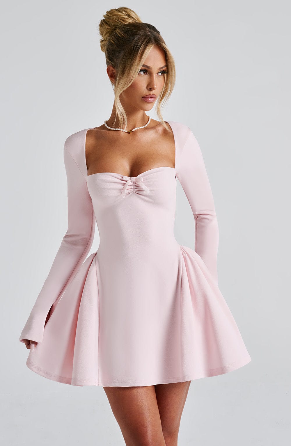 Pudra Pembe Fırfır Detaylı Mini Elbise