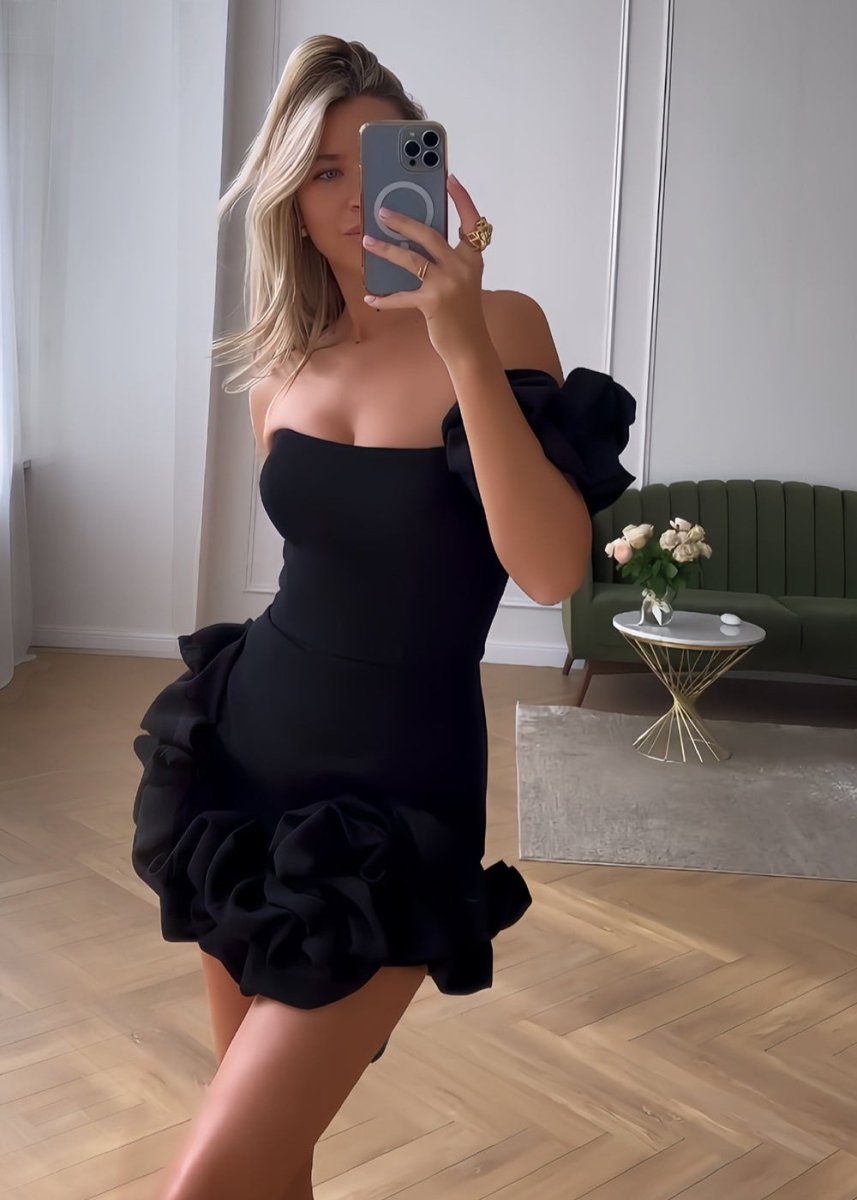 Ireka Fırfırlı Straplez Bodycon Mini Elbisesi