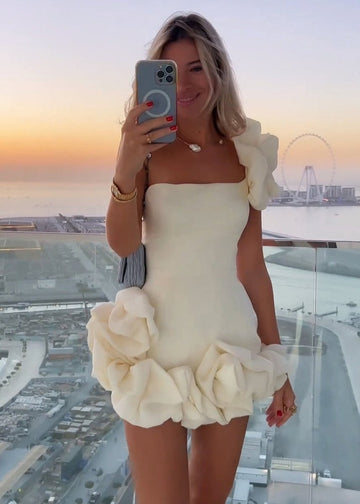 Ireka Fırfırlı Straplez Bodycon Mini Elbisesi
