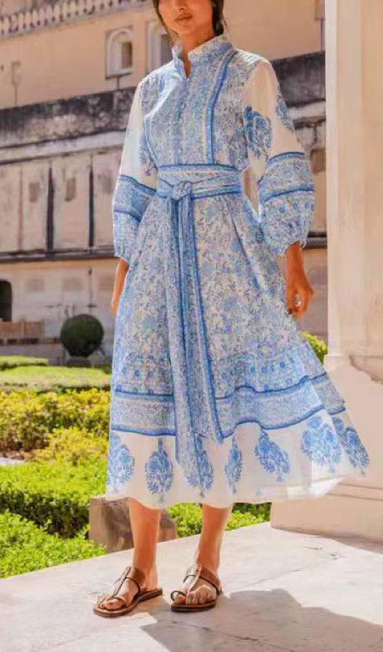 Midikleid mit Blumenmuster, Puffärmeln, tailliert und ausgestelltem Schnitt